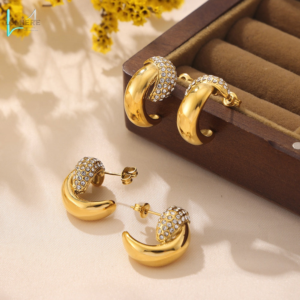 Crescent shaped creative diamond stud earrings