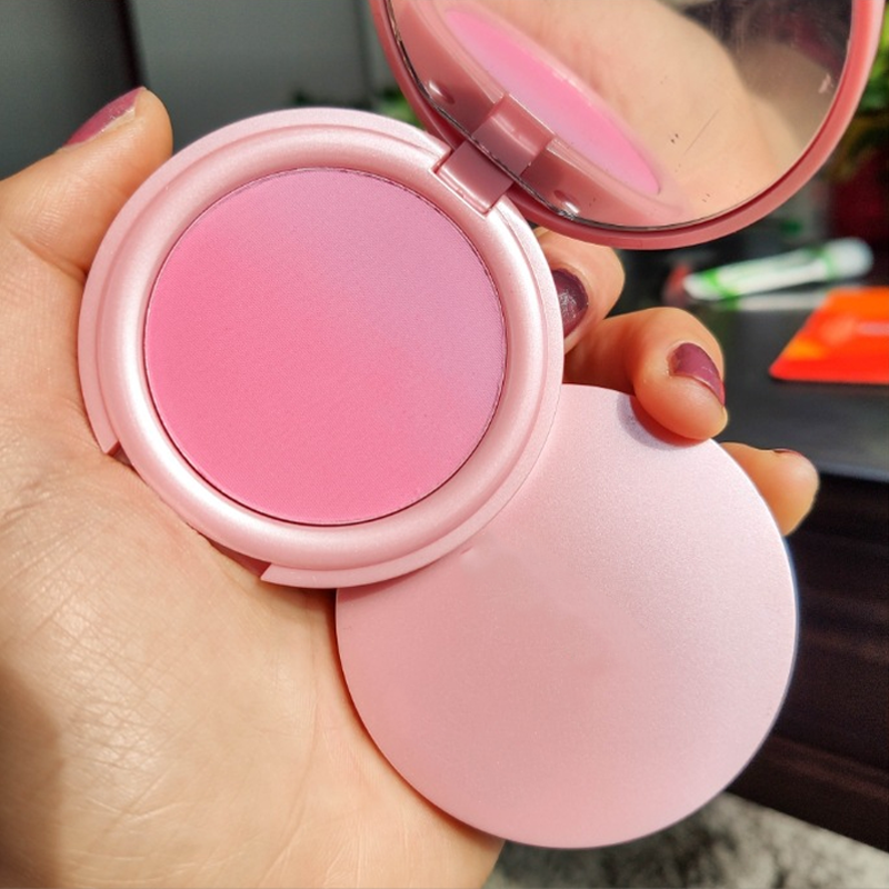 Sweet pink gradient blush