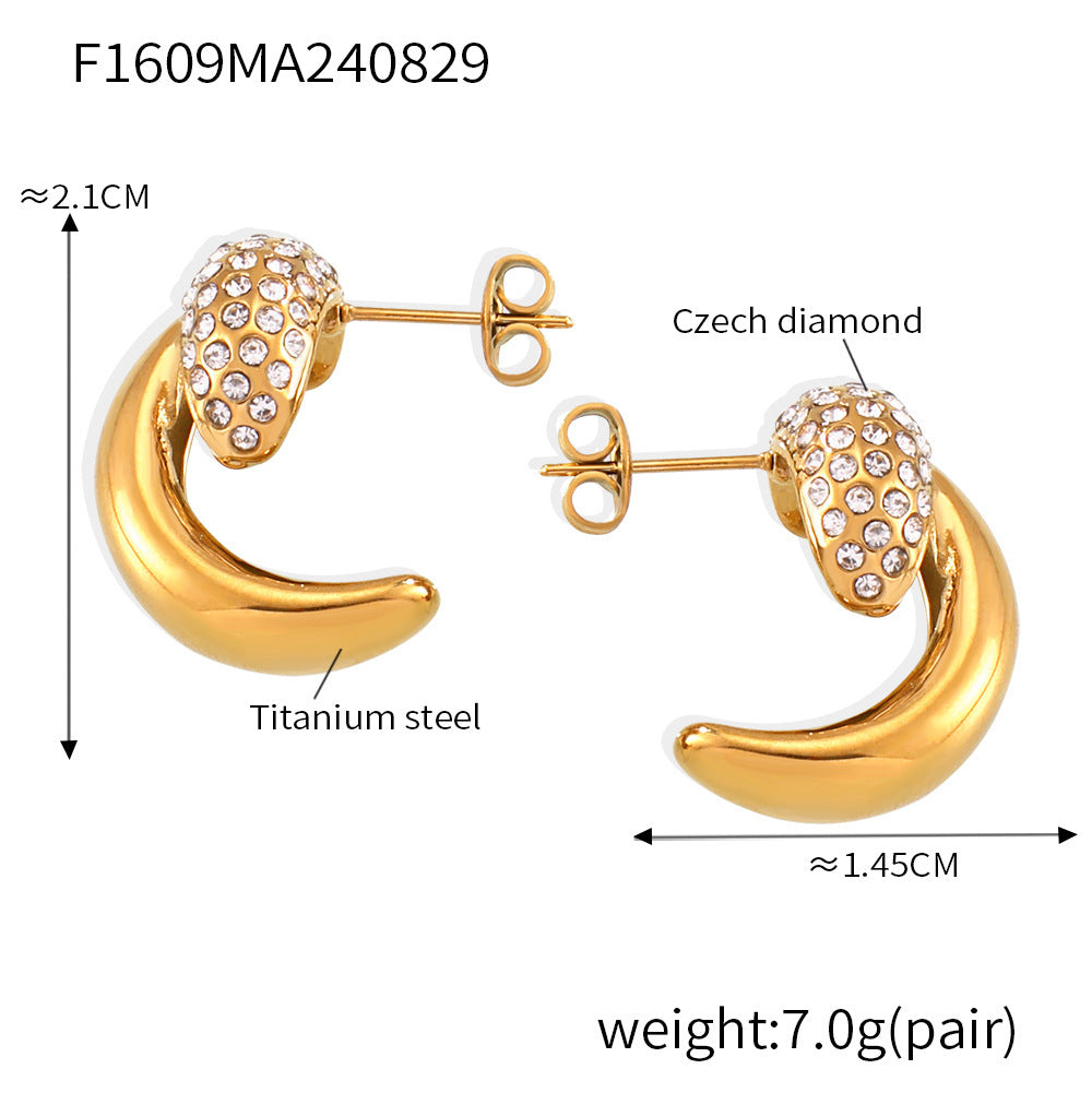 Crescent shaped creative diamond stud earrings