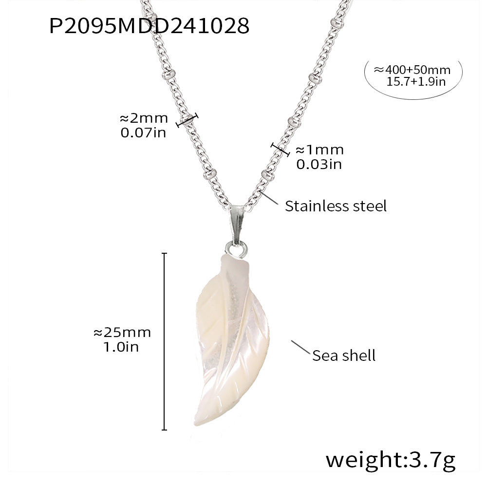 Shell irregular pendant collarbone necklace
