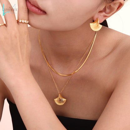 Three dimensional fan-shaped shell zircon pendant necklace earrings