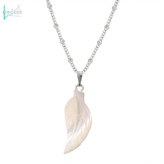 Shell irregular pendant collarbone necklace