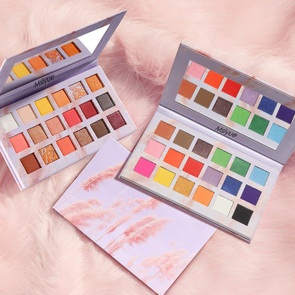 3D Pearlescent 18-Color Eyeshadow Palette